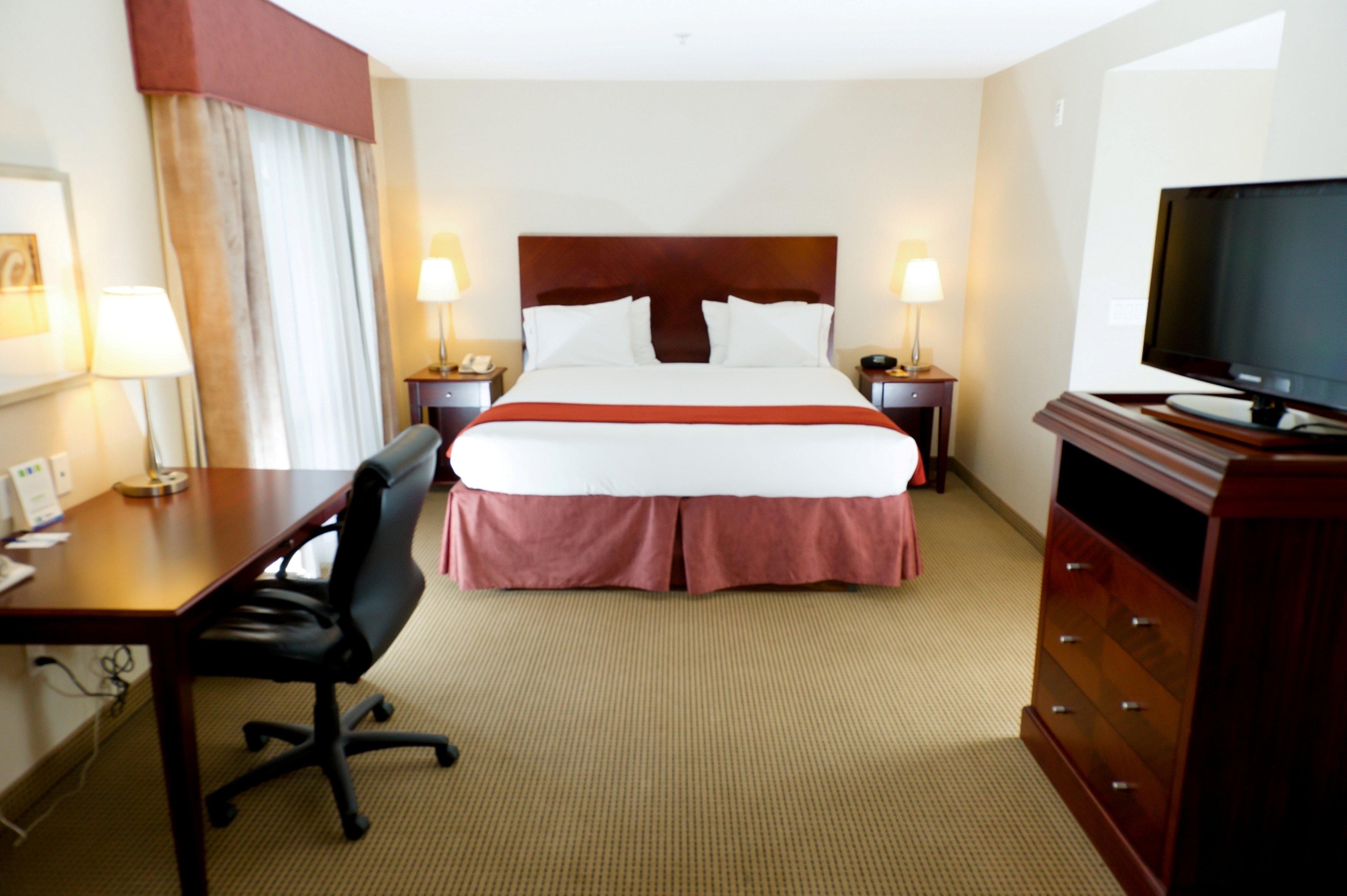 Holiday Inn Express And Suites Surrey By Ihg Exterior foto